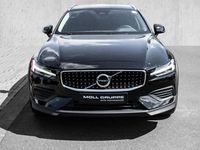 Gebraucht Volvo V60 CC Plus 197 PS (144 kW) 2022 Black solid ´stone´ / solid Kombi