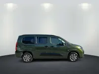 Neu Opel Combo Life XL 131 PS (96 kW) 2026 Sirkka grün Van / Kleinbus