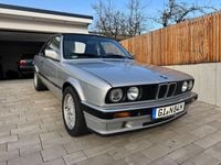 Gebraucht BMW 316 Basis 102 PS (75 kW) 1990 Grau Cabrio