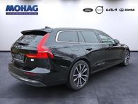 Gebraucht Volvo V60 Core 350 PS (257 kW) 2022 Schwarz Kombi