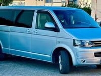 Gebraucht VW Caravelle 180 PS (132 kW) 2011 Silber Van / Kleinbus