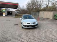 Gebraucht Renault Mégane II Expression 113 PS (83 kW) 2004 Silber Limousine