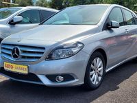 Gebraucht Mercedes B180 122 PS (89 kW) 2014 Polarsilber  metalliclack Van / Kleinbus