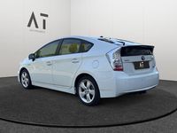 Gebraucht Toyota Prius Executive 99 PS (72 kW) 2010 Weiß Kleinwagen