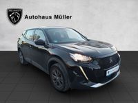 Gebraucht Peugeot e-2008 Active 100 kW (136 PS) 2021 Schwarz SUV