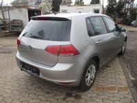 Gebraucht VW Golf VII Allstar 110 PS (80 kW) 2016 Tungsten silver metallic Kleinwagen