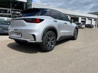 Neu Lexus LBX 136 PS (100 kW) 2025 Silber SUV