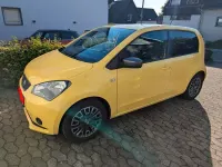 Używany Seat Mii Chic 75 KM (55 kW) 2019 Żółty Hatchback