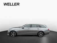 Gebraucht Mercedes E220 200 PS (147 kW) 2023 Selenitgrey (grau) Kombi