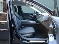 Gebraucht Mercedes E200 204 PS (150 kW) 2025 Schwarz Limousine