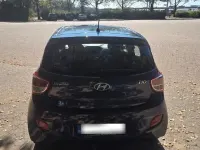 Gebraucht Hyundai i10 67 PS (49 kW) 2016 Blau Kleinwagen