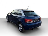 Gebraucht Audi A1 Attraction 122 PS (89 kW) 2011 Blau Kleinwagen