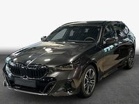 Neu BMW 540 303 PS (222 kW) 2025 Grau Kombi