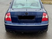 Gebraucht VW Passat 193 PS (141 kW) 2004 Blau Limousine