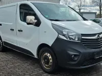 Gebraucht Opel Vivaro 120 PS (88 kW) 2017 Weiß Van / Kleinbus