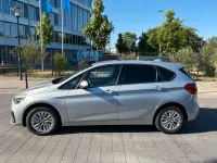 Gebraucht BMW 218 Active Tourer Advantage 150 PS (110 kW) 2020 Silber Van / Kleinbus