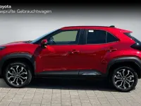 Neu Toyota Yaris Cross 131 PS (96 kW) 2026 Karmina rot SUV