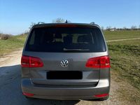 Gebraucht VW Touran Highline 140 PS (102 kW) 2011 Grau Van / Kleinbus