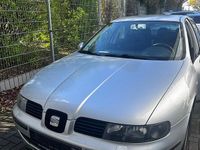 Second-hand Seat Leon 105 CP (77 kW) 2004 Argintiu Hatchback
