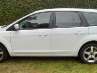 Używany Ford Focus 109 KM (80 kW) 2006 Biały Kombi