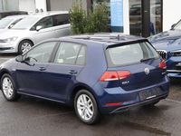 Gebraucht VW Golf VII 131 PS (96 kW) 2019 Blau Limousine