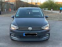 Gebraucht VW Touran 150 PS (110 kW) 2018 Grau Van / Kleinbus