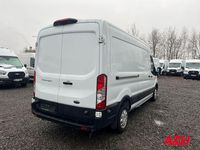 Gebraucht Ford Transit Trend 131 PS (96 kW) 2023 Frostweiss Van / Kleinbus