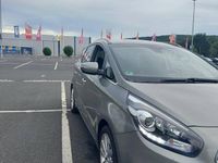 Gebraucht Kia Carens Edition 7 136 PS (100 kW) 2014 Grau Van / Kleinbus