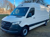 Używany Mercedes Sprinter 163 KM (119 kW) 2018 Beżowy Van