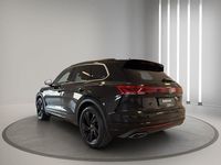 Gebraucht VW Touareg Elegance 231 PS (169 kW) 2024 Schwarz SUV