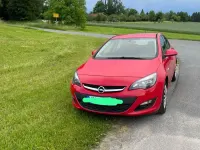 Gebraucht Opel Astra 116 PS (85 kW) 2013 Rot Kleinwagen