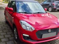 Gebraucht Suzuki Swift 90 PS (66 kW) 2018 Rot Kleinwagen