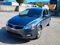 Gebraucht Kia Ceed 90 PS (66 kW) 2010 Grau Kleinwagen