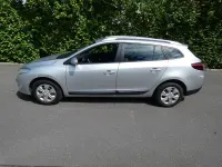 Gebraucht Renault Mégane Expression 110 PS (80 kW) 2010 Silber Limousine
