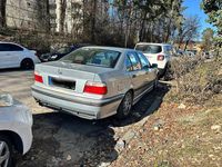 Gebraucht BMW 320 150 PS (110 kW) 1997 Silber Limousine