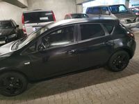 gebraucht Opel Astra turbo 1,4 schwarz Bj. 2012