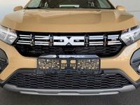 Neu Dacia Sandero Expression 91 PS (66 kW) 2025 Beige Kleinwagen