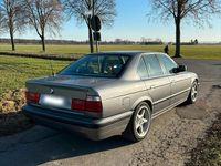Gebraucht BMW 525 192 PS (141 kW) 1993 Grau Limousine