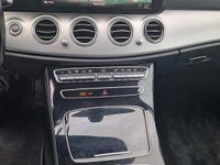 Gebraucht Mercedes E200 150 PS (110 kW) 2020 Beige Limousine