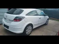 Gebraucht Opel Astra 2009 Weiß Coupé
