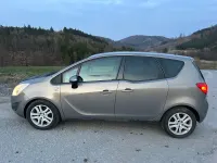 Używany Opel Meriva 110 KM (80 kW) 2013 Srebrny Minivan