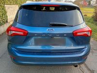 Gebraucht Ford Focus Titanium 125 PS (91 kW) 2020 Schwarz Kombi