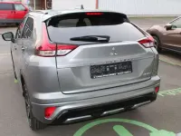 Usado Mitsubishi Eclipse Cross Top 188 CV (138 kW) 2022 Plateado SUV
