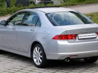 Gebraucht Honda Accord Executive 190 PS (139 kW) 2006 Silber Limousine