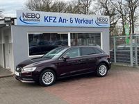 Gebraucht Audi A3 Ambiente 150 PS (110 kW) 2013 Rot Limousine