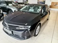 Gebraucht Opel Astra Elegance 131 PS (96 kW) 2023 Karbon schwarz (metallic) Limousine