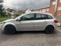 Gebraucht Renault Clio II Dynamique 101 PS (74 kW) 2010 Silber Limousine