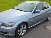 Second-hand BMW 330 245 CP (180 kW) 2009 Albastru Berlinǎ
