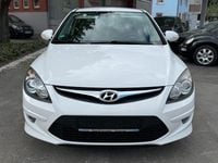 Gebraucht Hyundai i30 Classic 109 PS (80 kW) 2012 Weiß Limousine