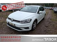 Gebraucht VW Golf VII 86 PS (63 kW) 2018 Pure white Limousine